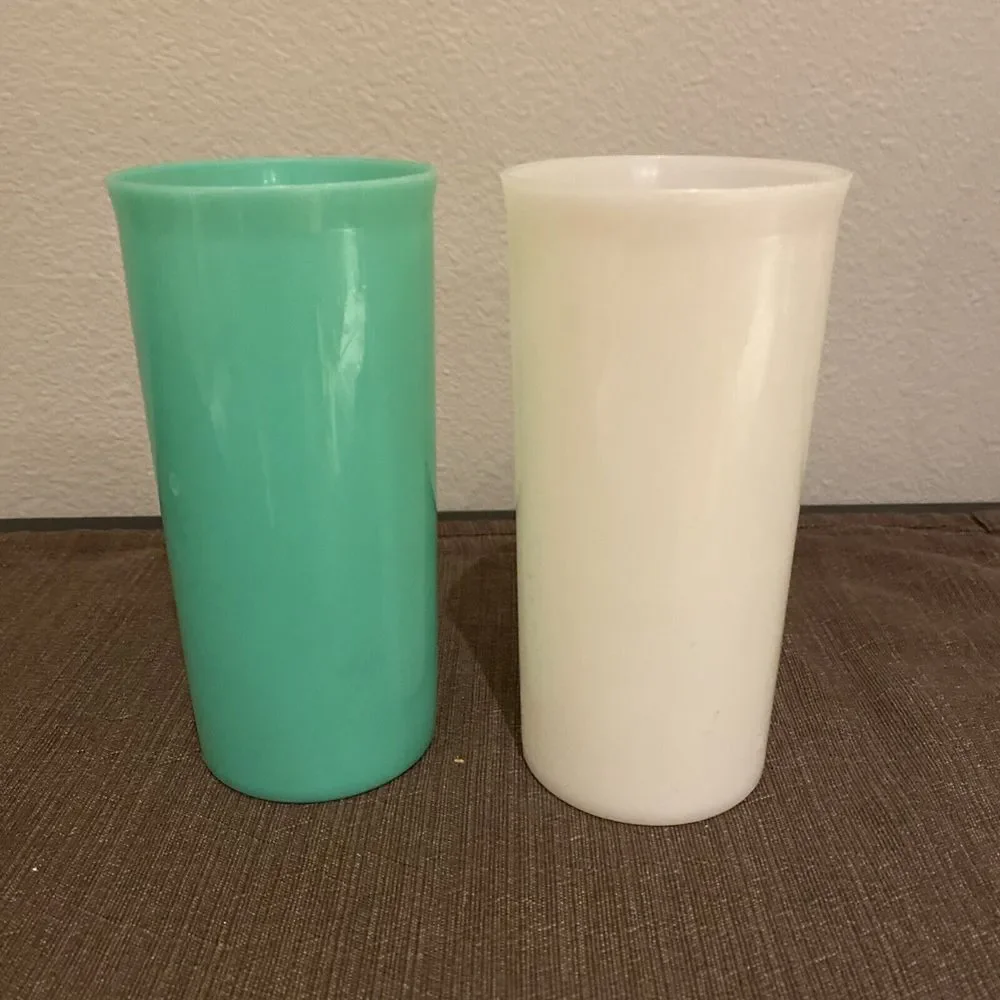 Lot of 2 Tupperware Vintage Sweet Syrup Containers #640 Jadeite White NO‎ LIDS